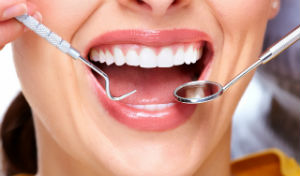 Наращивание зубов: основные способы, преимущества и недостатки